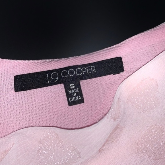 19 Cooper Pink Heart Cap Sleeve Wrap Blouse - Picture 4 of 7